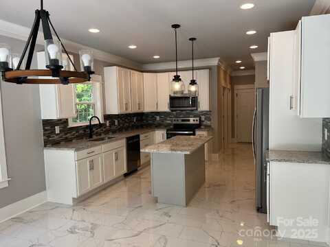 7221 Static Way, Sherrills Ford, NC 28673