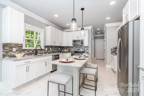7221 Static Way unit: 13, Sherrills Ford, NC 28673
