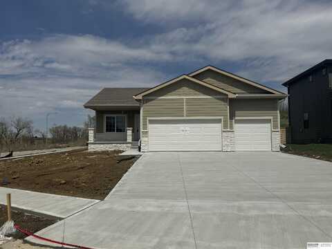 7903 N 116th Avenue, Omaha, NE 68142