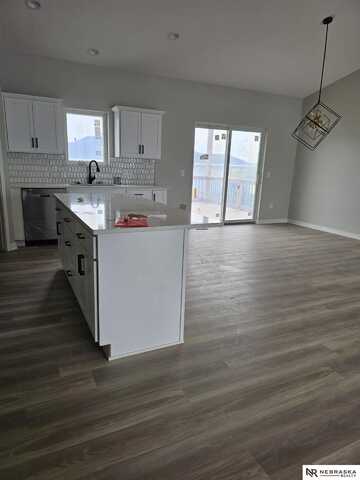 5800 SW 8th Street, Lincoln, NE 68523