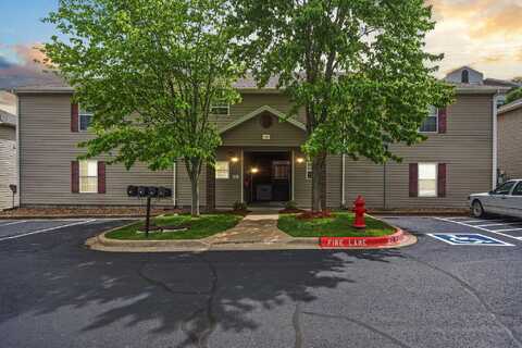 105 Garden Circle, Branson, MO 65616