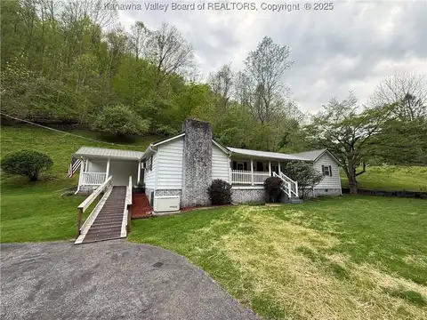 631 Doddson Fork Road, Spurlockville, WV 25565