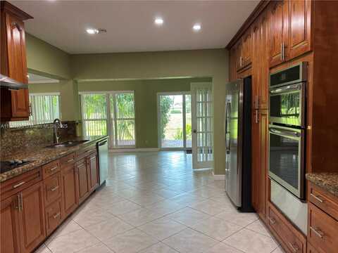 5115 Yellow Pine Ln, Tamarac, FL 33319