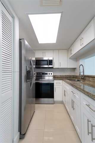 2075 SW 122nd Ave, Miami, FL 33175