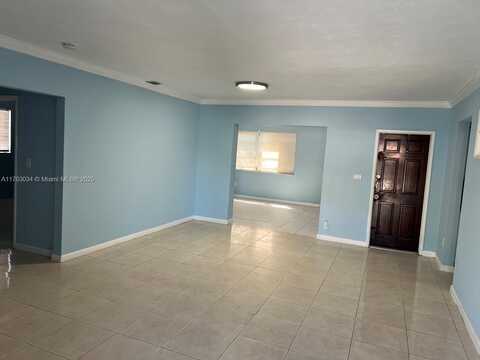 590 NE 157th Ter, Miami, FL 33162