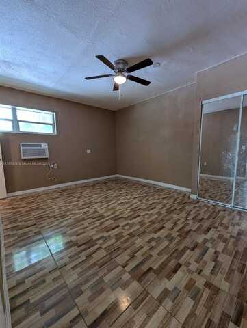 17180 NE 18th Ave, North Miami Beach, FL 33162