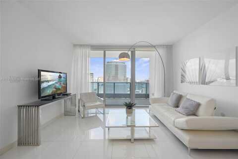 200 Biscayne way, Miami, FL 33131
