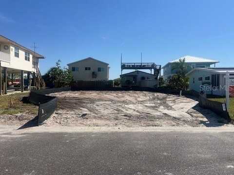 842 180TH AVENUE E, REDINGTON SHORES, FL 33708