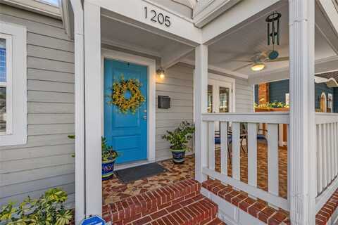 1205 13TH STREET N, Saint Petersburg, FL 33705