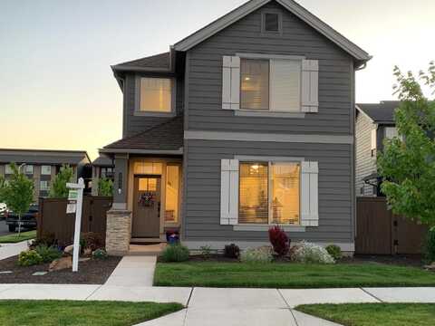 4649 SW 36th Street, Redmond, OR 97756