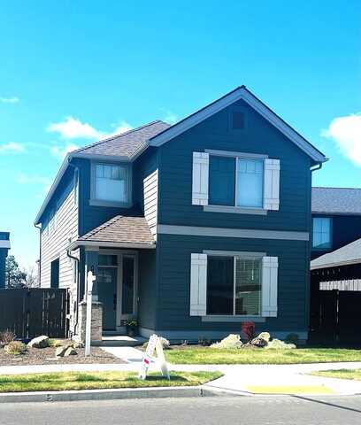 4649 SW 36th Street, Redmond, OR 97756