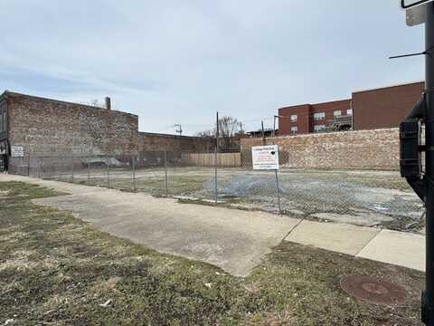 131 E 43rd Street, Chicago, IL 60653