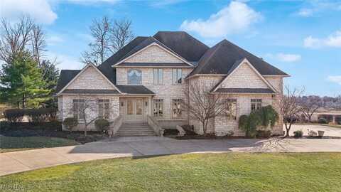 1524 Eagle Watch Street NE, Canton, OH 44721