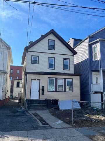 22 Monroe St, Mount Vernon, NY 10550