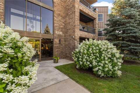 2210 Midland Grove Road, Roseville, MN 55113