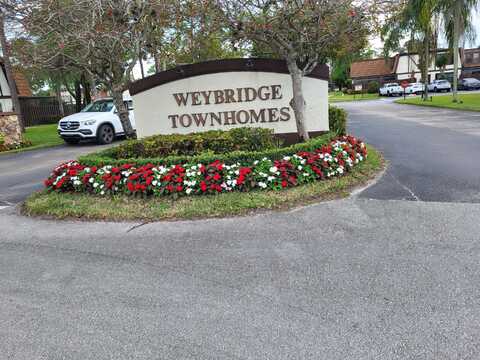 142 Weybridge Circle, Royal Palm Beach, FL 33411