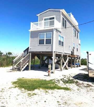 68 Bay Ave Ave, Heislerville, NJ 08324