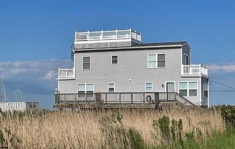 68 Bay Ave Ave, Heislerville, NJ 08324