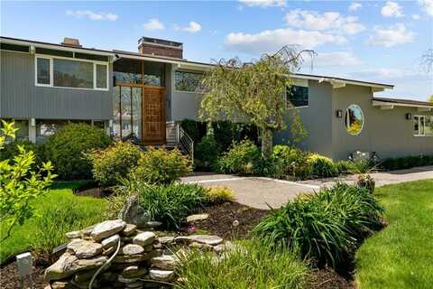 10 Ocean View Drive, Middletown, RI 02842