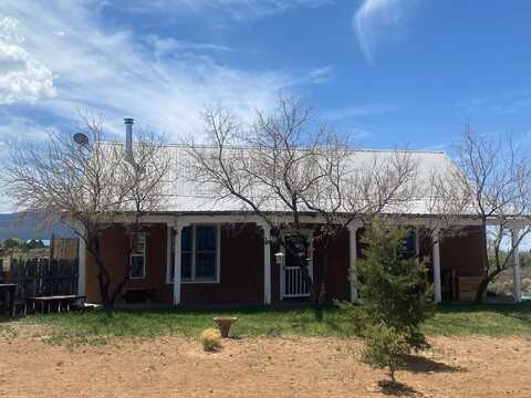1227 Estrella Rd, Taos, NM 87571