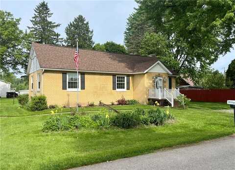310 Church St, Harrisville, PA 16038