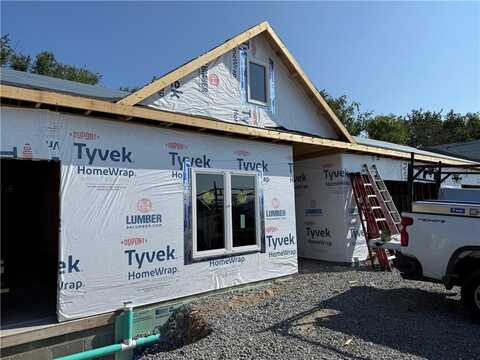 1582 Lois Road, Unity, PA 15650