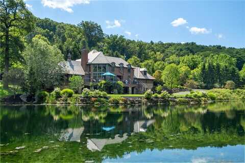 1635 Pegher Ln, Sewickley, PA 15143