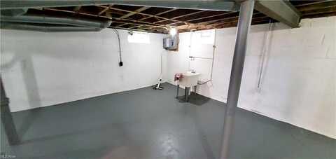Lewis, MAPLE HEIGHTS, OH 44137