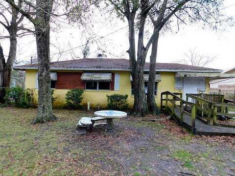 Bree, JACKSONVILLE, FL 32209