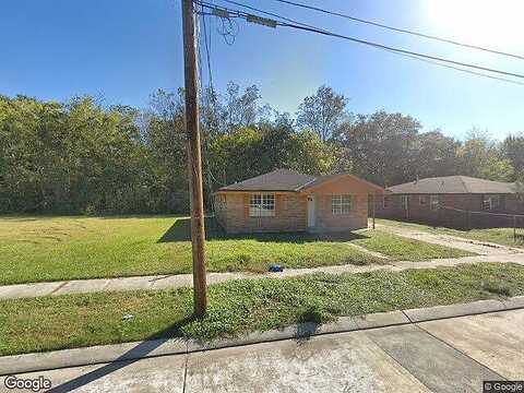 Heights Dr, Saint Bernard, LA 70085