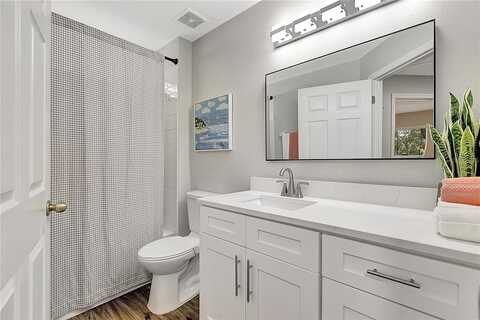 Cape Cod, VALRICO, FL 33594