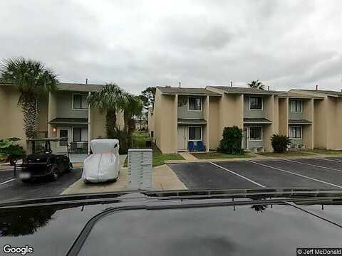 Robin, PANAMA CITY BEACH, FL 32407