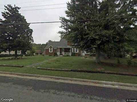 Charlotte, BROOKNEAL, VA 24528