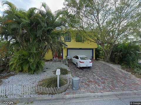 Vivian, MADEIRA BEACH, FL 33708