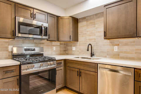 Holladay, TUCSON, AZ 85746