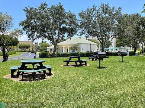 Southampton, TAMARAC, FL 33321