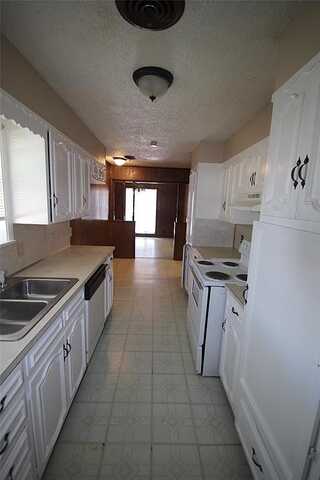 Hillside, GAINESVILLE, TX 76240