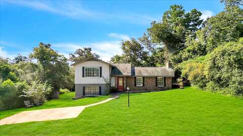 Golfclub Drive, Hilltop Lakes, TX 77871