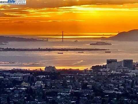 14020 Broadway Terrace, Oakland, CA 94611