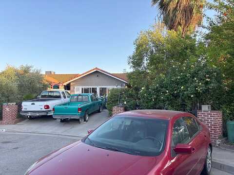 Leyva Court, Firebaugh, CA 93622