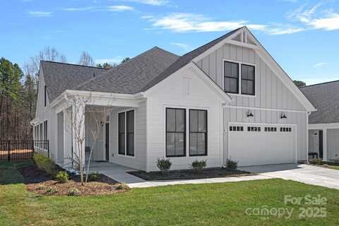 218 Alenda Lux Circle, Mooresville, NC 28115