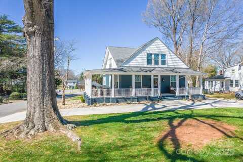 704 N Main Avenue, Newton, NC 28658