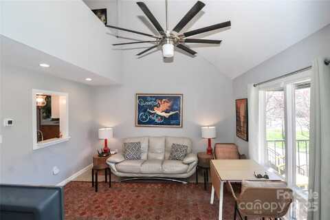 452 S Main Street, Davidson, NC 28036