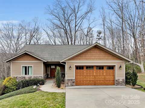 178 Sapphire Place, Clyde, NC 28721