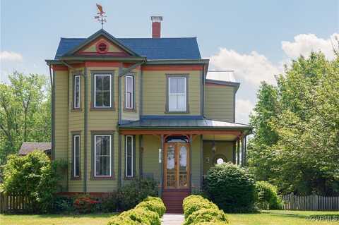 215 Fredericksburg Avenue, Louisa, VA 23093