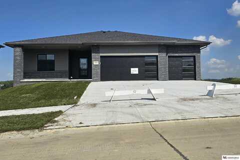 10905 N 159 Avenue, Bennington, NE 68007