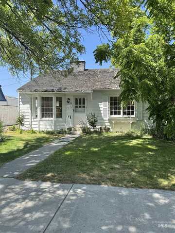 1115 11th Avenue East, Twin Falls, ID 83301