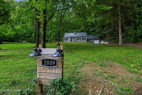 2809 Woodson Drive, Knoxville, TN 37920