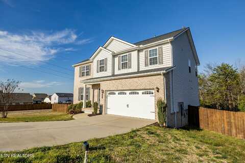702 Kingfisher St, Maryville, TN 37801