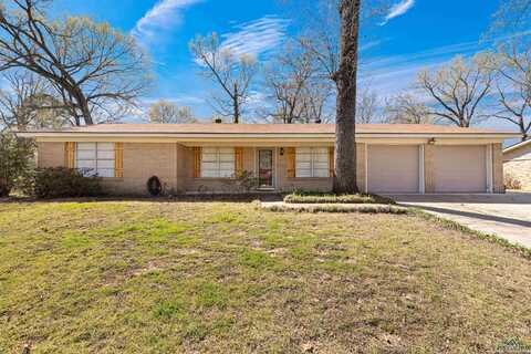 2913 Clinton St., Longview, TX 75604